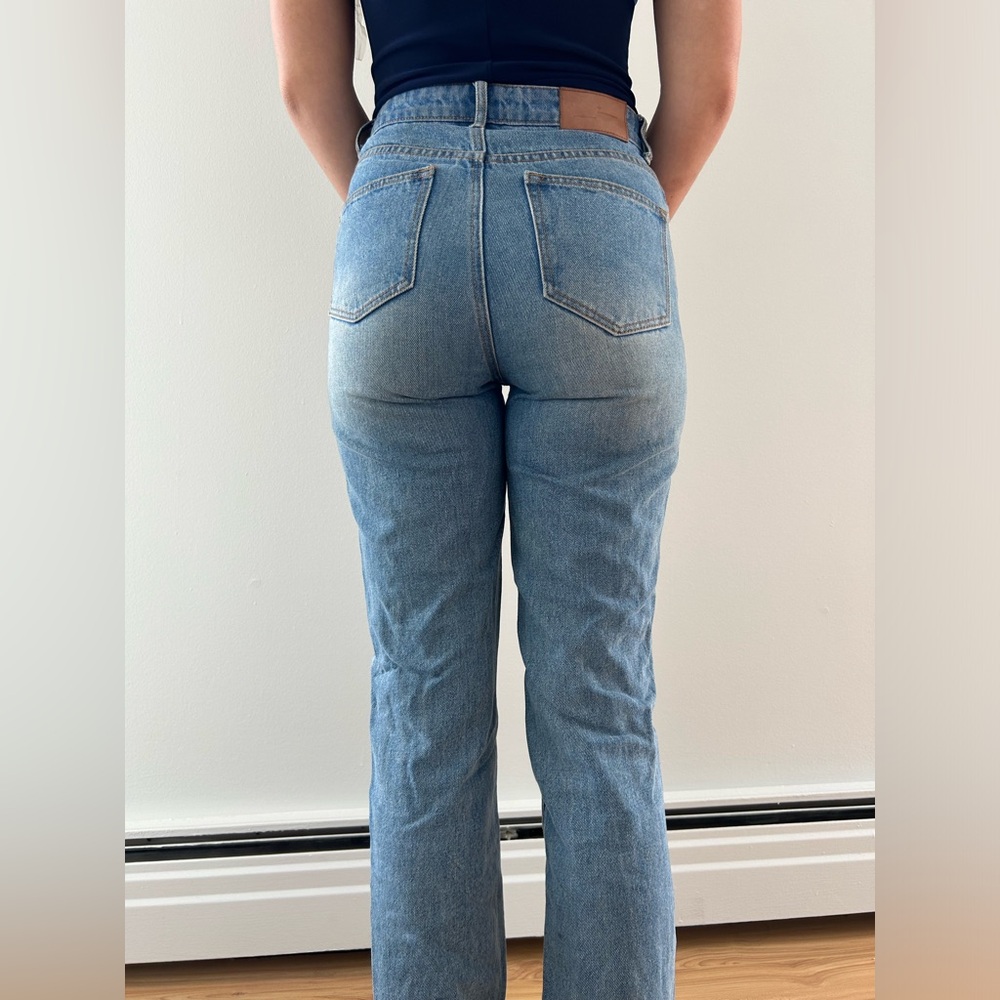 Jeans - Picture 1 of 2